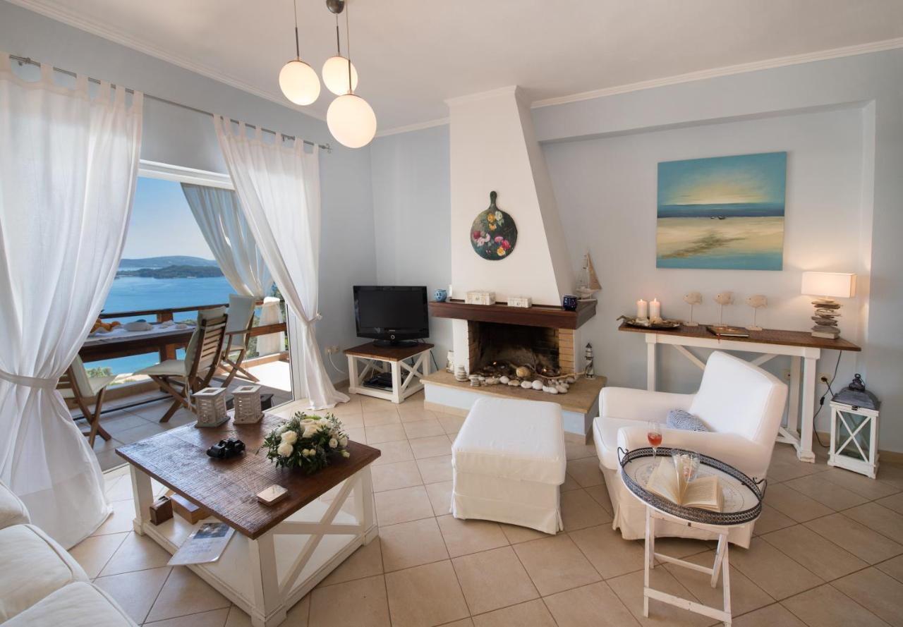 Villa Pasithea - Breathtaking Seaviews, Infinity Pool, Privacy, Close To The Beach Nydri  Exterior foto